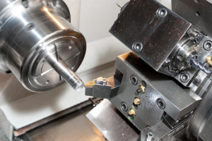 Gia công phay tiện trên máy CNC